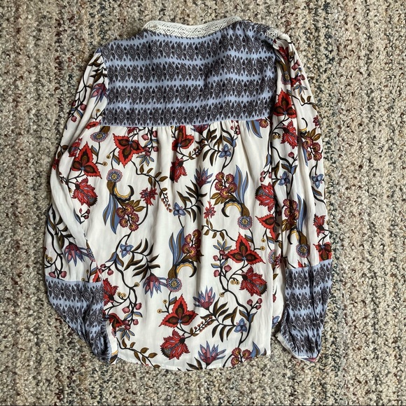 Ann Taylor Loft Floral Blouse XS - Picture 4 of 4